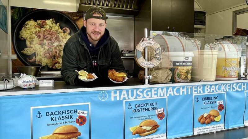 Foodtruck in Goch: Yannik Fricke frittiert frischen Fisch