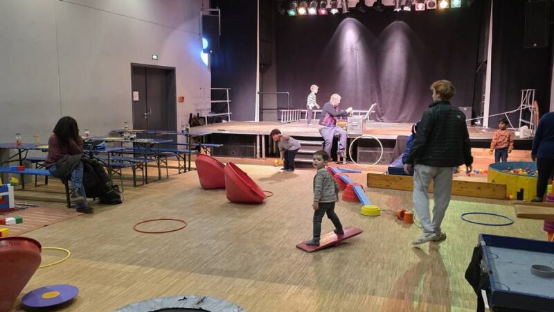 Spielenachmittage in Hilden: Kinder und Erwachsene in Bewegung bringen