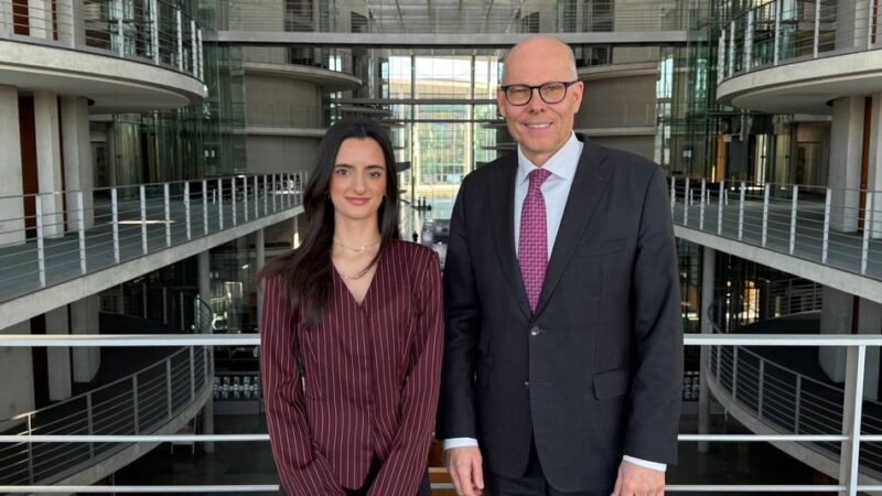 Praktikum bei Peter Beyer (CDU): Praktikum öffnet Türen zu einer unbekannten Welt