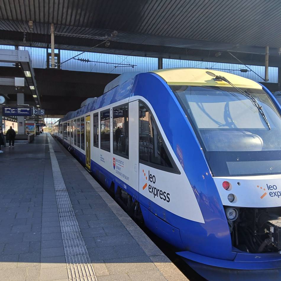 Ersatzzug erstmals im Einsatz: Niersexpress – Zug aus der Slowakei fährt jetzt doch nach Kleve