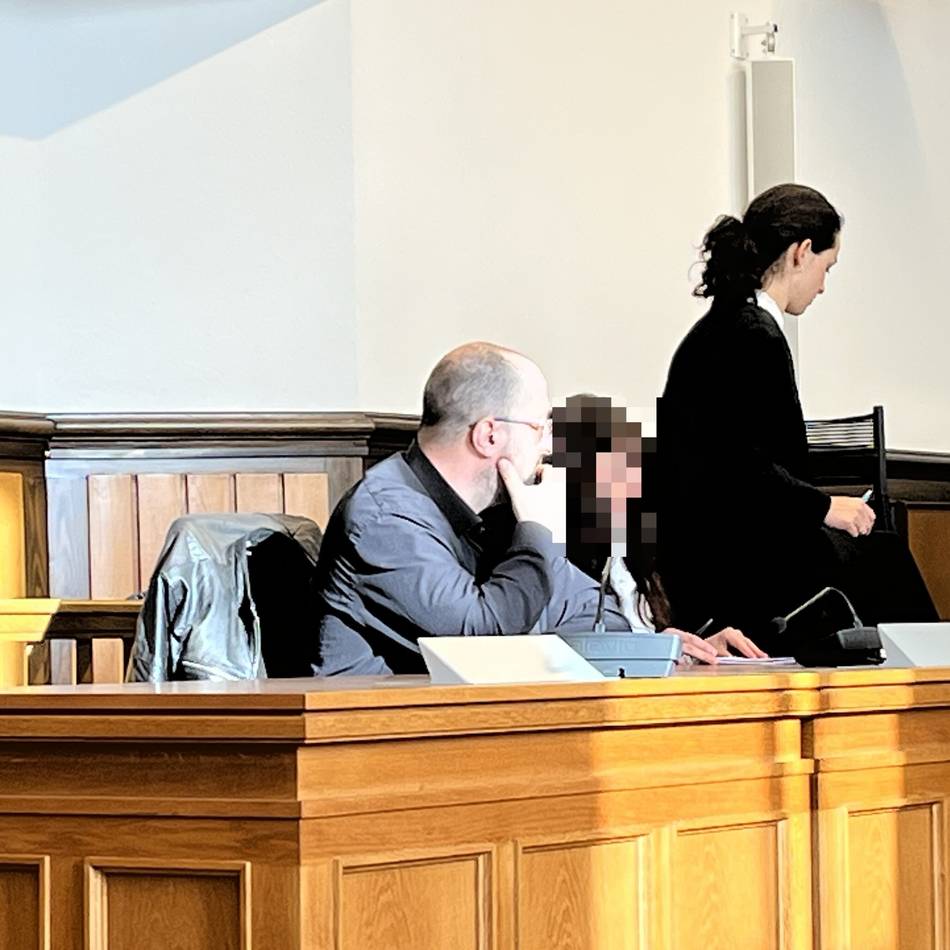 Prozess in Kleve: Totes Baby im Müllcontainer – Mutter auf der Anklagebank