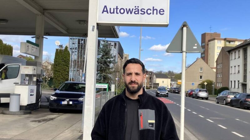 Tankstelleninhaber aus Mönchengladbach: Neue Regel soll Spritpreise senken – „Leute nehmen es mit Humor“