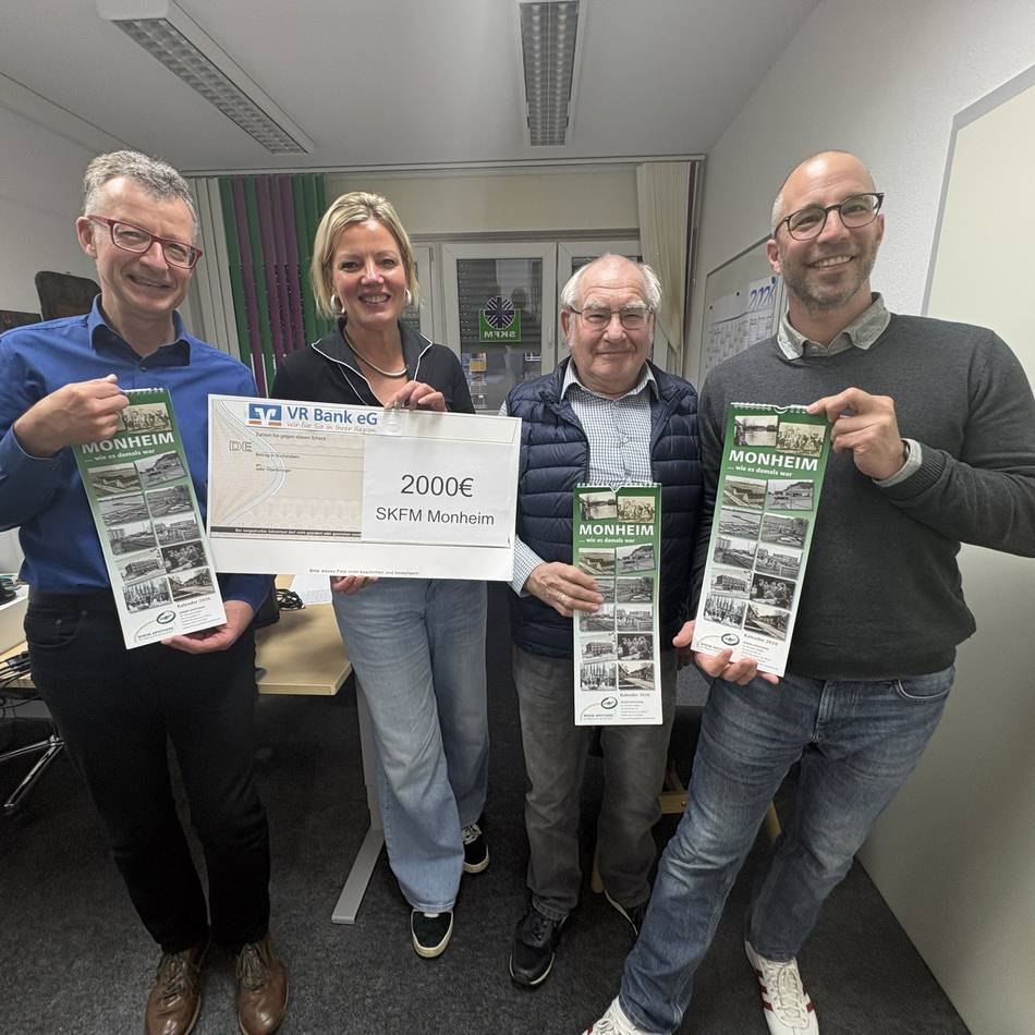 Monheim: Rhein-Apotheke übergibt Spende an den SKFM