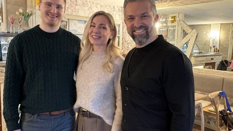 Café in Mönchengladbach: In diesem Bunker gibt es Frühstück mit goldenem Besteck