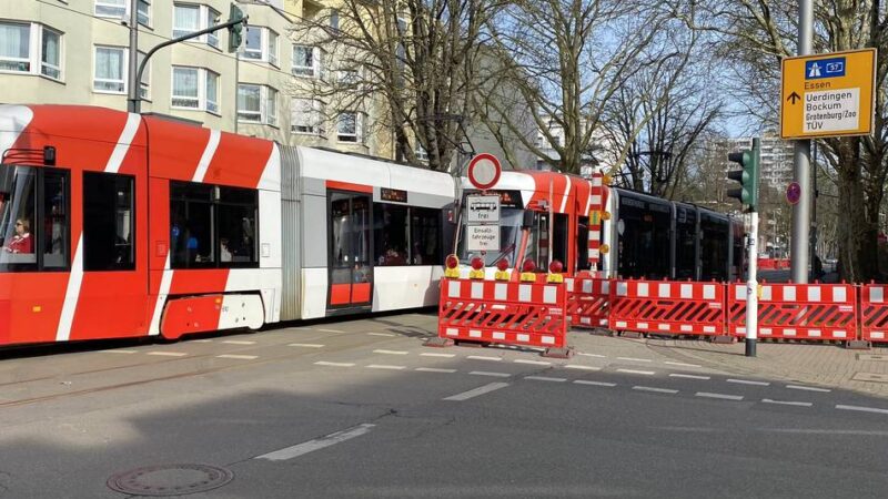 Baustelle in Krefeld: Kommunalbetrieb gibt Uerdinger Straße frei