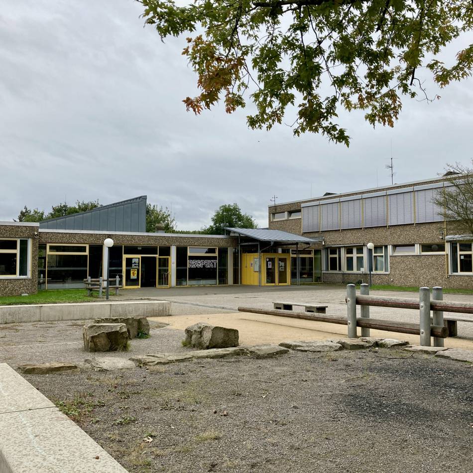 Eröffnung in Neuss-Holzheim: Startschuss für neues Jugendzentrum