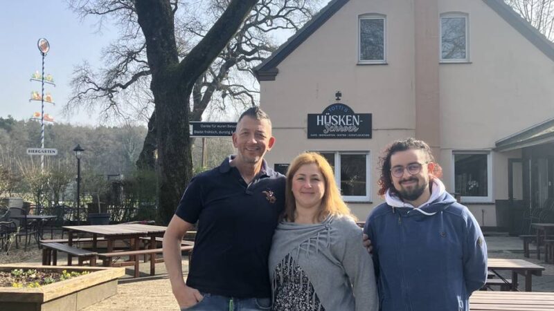 Ausflugslokal in Dinslaken: „Wir sind gern Gastgeber“ – Hüsken-Schroer eröffnet neu