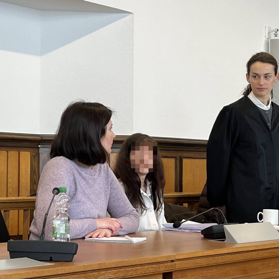 Baby lag in Müllcontainer: Mutter nach Tötung von Säugling verurteilt – „Das werde ich für immer bereuen“