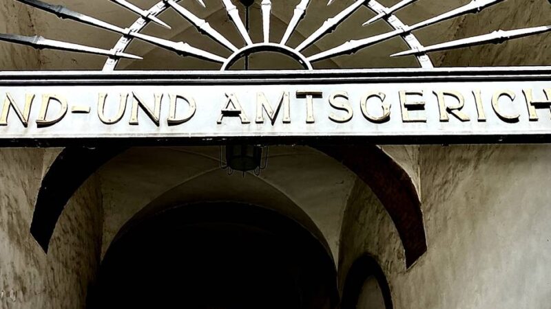 Freundinnen der Tochter wurden Opfer: Emmericher wegen sexuellen Missbrauchs verurteilt – „Er war wie ein zweiter Papa“