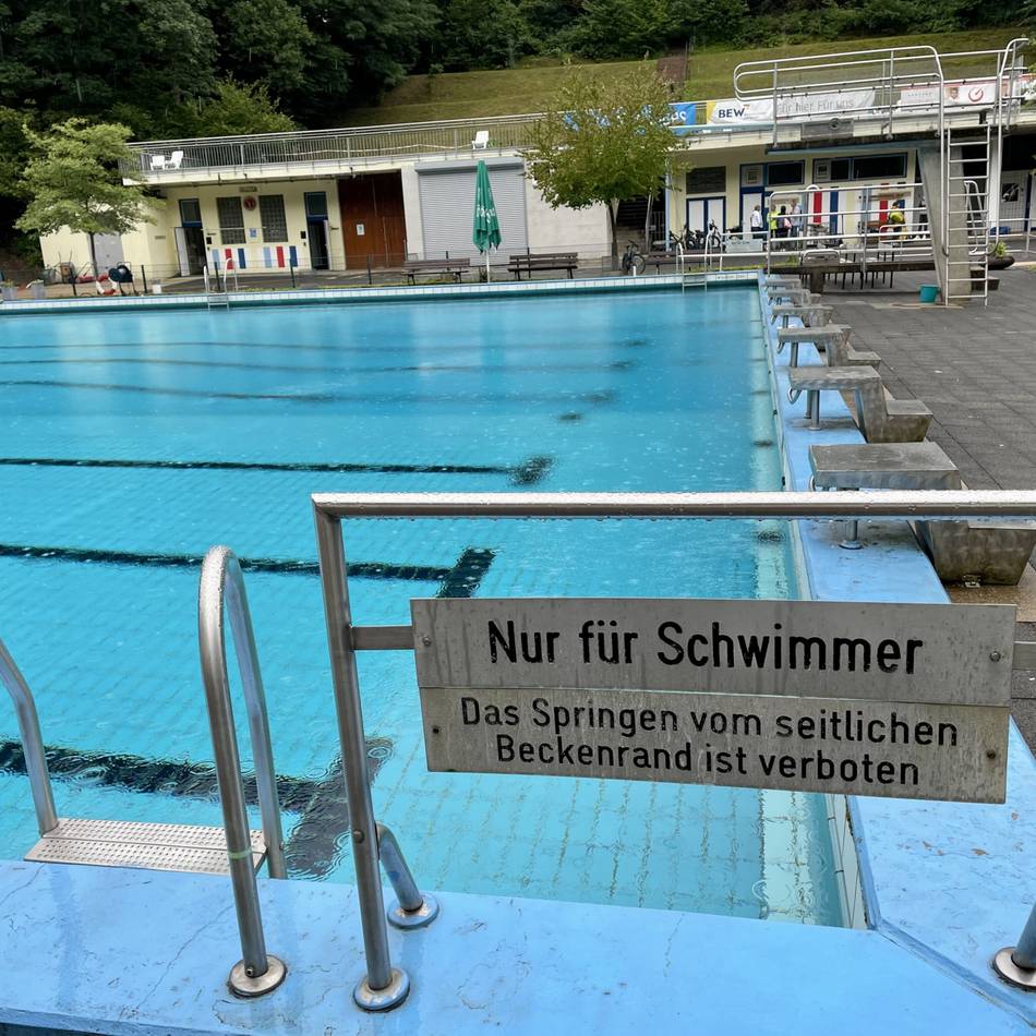 Freibad Dabringhausen: Freibad bereitet sich auf die Saison vor