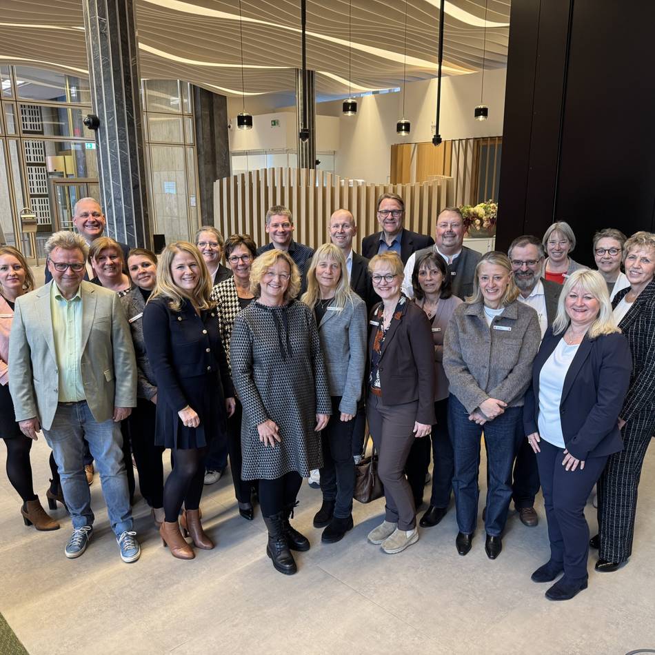 Heiligenhaus: Mitarbeiter feiern 565 Sparkassenjahre