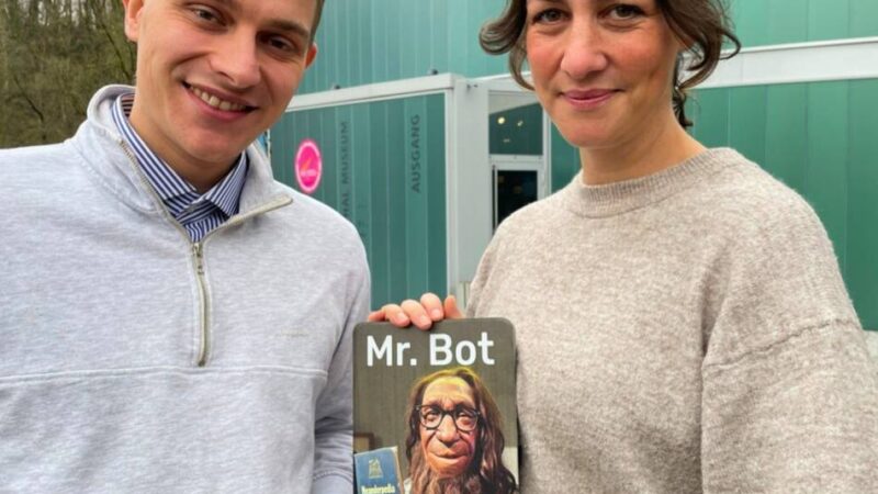 KI-Assistent im Neanderthal Museum: Der neue Kollege heißt Mister Bot
