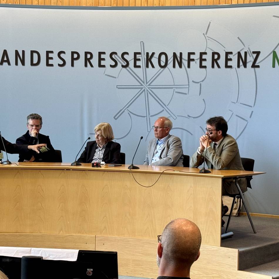 Politik und Kirche: Umgang mit extremistischen Tendenzen