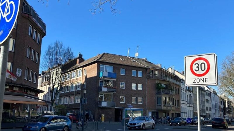 Nach Zoff mit Neusser Firma: Bauarbeiten auf der Erftstraße beginnen wieder