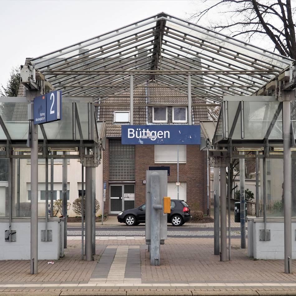 VRR-Stationsbericht: Aufenthaltsqualität am Bahnhof Büttgen bleibt verbesserungswürdig