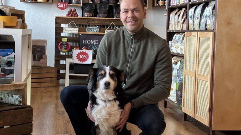 Besonderer Einzelhandel in Wermelskirchen: Kranke Hündin sorgte für die Geschäftsidee