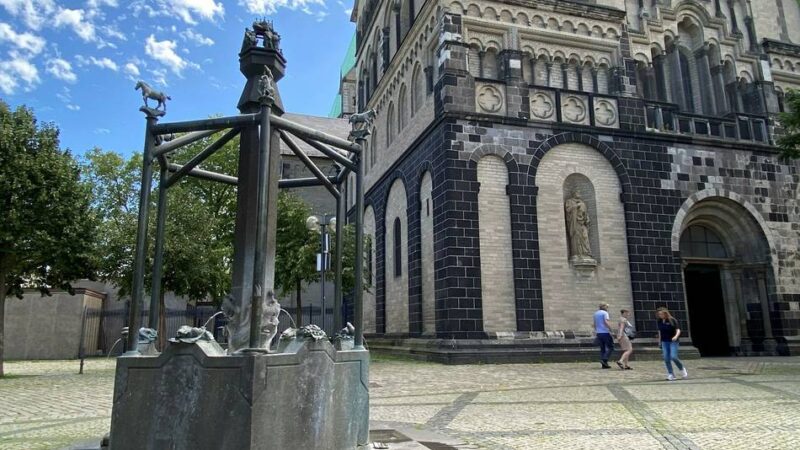 Kundgebung in Neuss: Frauen streiken am Montag auf Münsterplatz