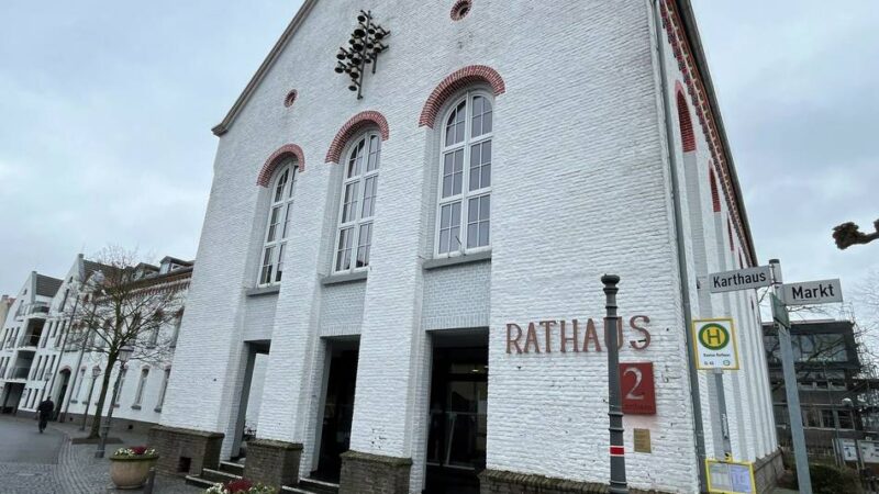 „Bequem von zu Hause“: Xanten bietet Wohnsitzanmeldung ab sofort auch online an