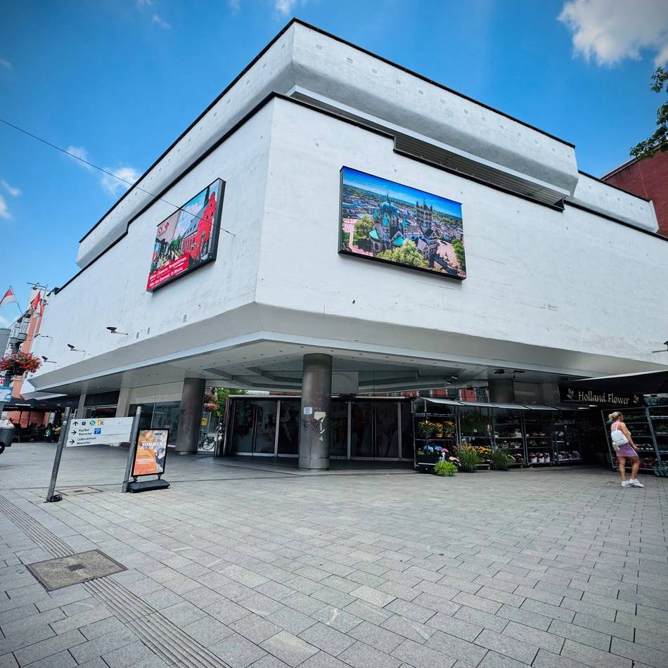 Debatte um die Neusser Innenstadt: „Kaufhaus plus Fußgängerzone plus Parkhaus – dieses Modell trägt nicht mehr“