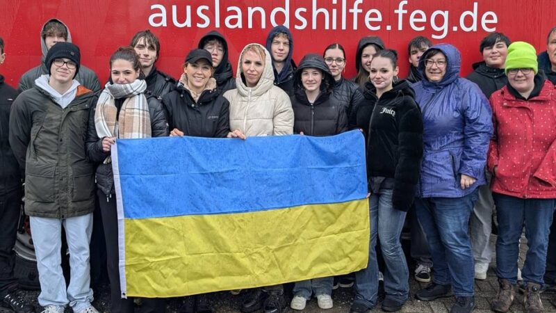 Zusammen mit der FeG Uedem: Gocher Schüler
engagieren sich 
für die Ukraine