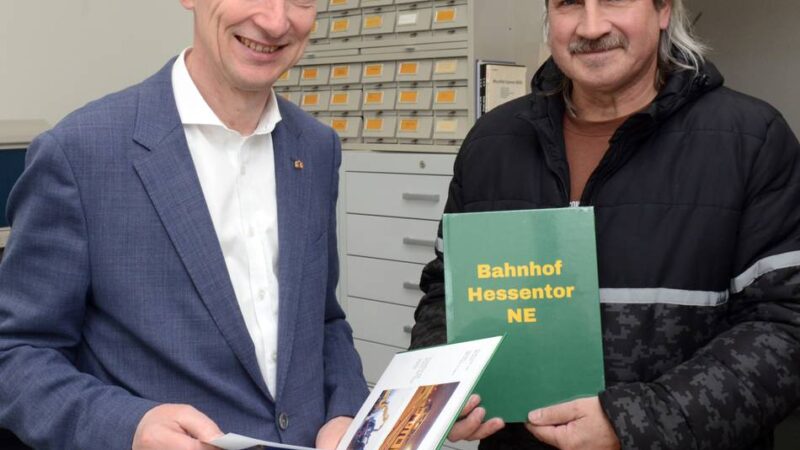 Stadtarchiv erzählt Geschichten der Flucht: „Hier gehöre ich hin“ – wie Neuss für Zuwanderer zur neuen Heimat wurde