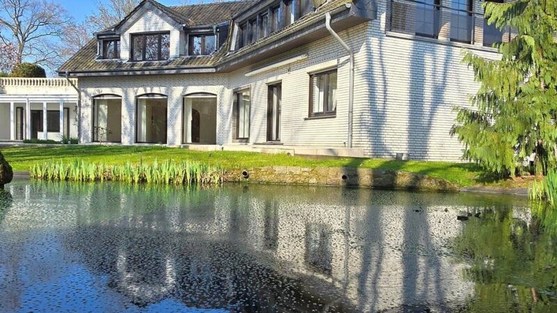 Makler aus Hamminkeln gibt Einblick: Wieso Millionäre am Niederrhein nach Häusern schauen