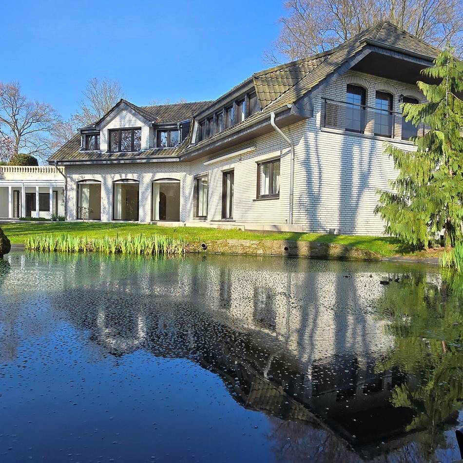 Makler aus Hamminkeln gibt Einblick: Wieso Millionäre am Niederrhein nach Häusern schauen