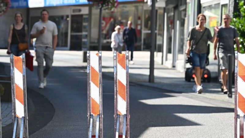 Veranstaltungssicherheit in Wermelskirchen: Hydraulische Poller müssen vorerst warten