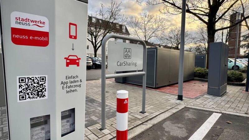 Stadtwerke Neuss erklären Mobilstation-Pannen: „Wir haben daraus gelernt“