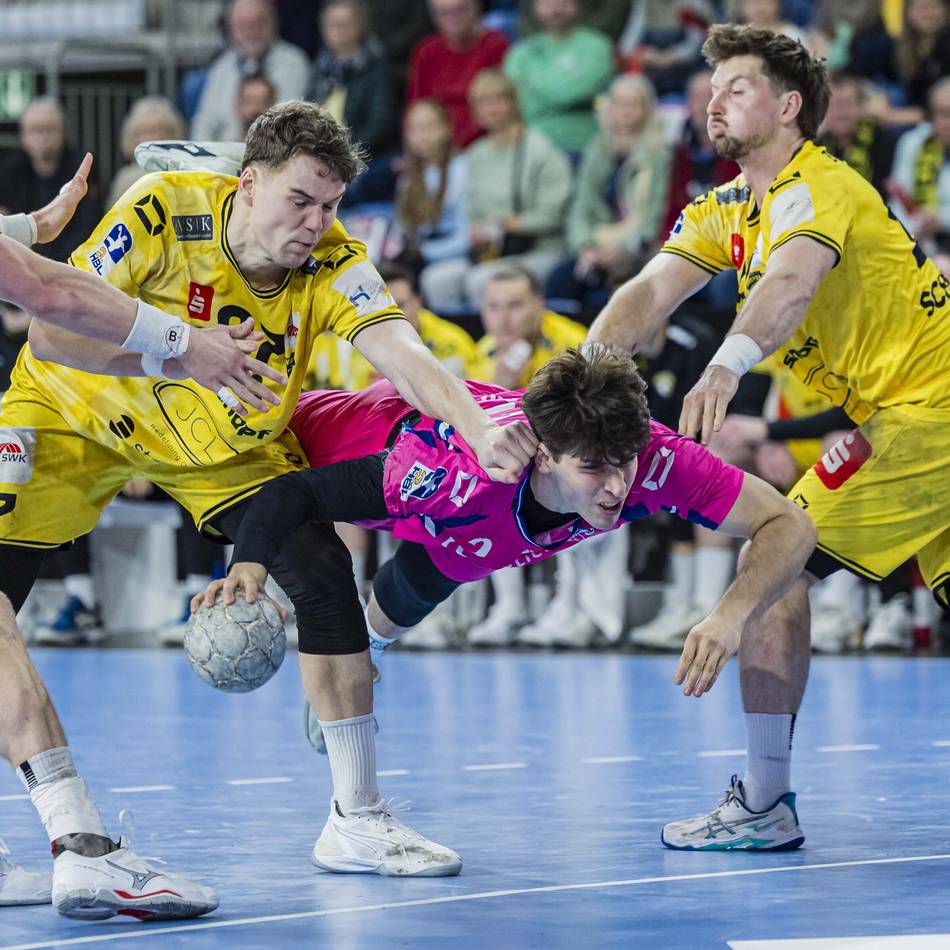 Gastspiel in der Yayla-Arena: Dormagen verliert in Krefeld vor beeindruckender Kulisse die Nerven