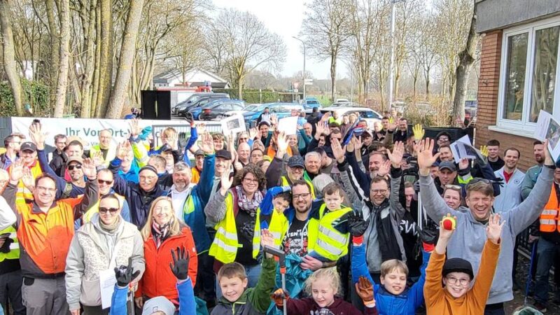 100 Helfer in Wevelinghoven: Frühjahrsputz mit guter Stimmung und kuriosen Funden