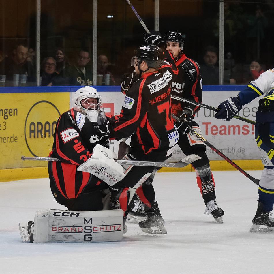 Trainer Frank Gentges warnt: „Aufpassen, dass wir uns keine drei Rutschen einfangen“