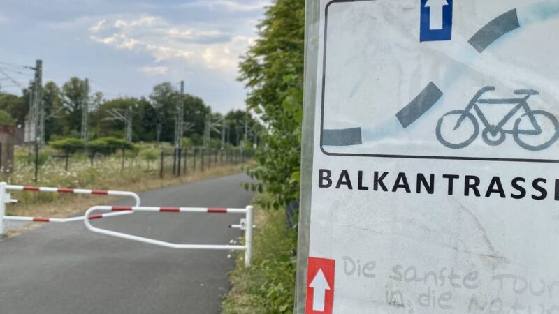 Tragischer Vorfall in Wermelskirchen: Radfahrer stirbt nach Sturz auf der Balkantrasse