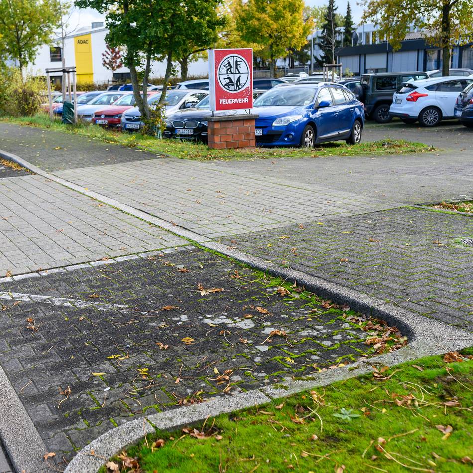 „Jede Tat gegen Einsatzkräfte ist eine zu viel“: 2400 Euro Strafe für Angriff auf Dormagener Feuerwehrmann