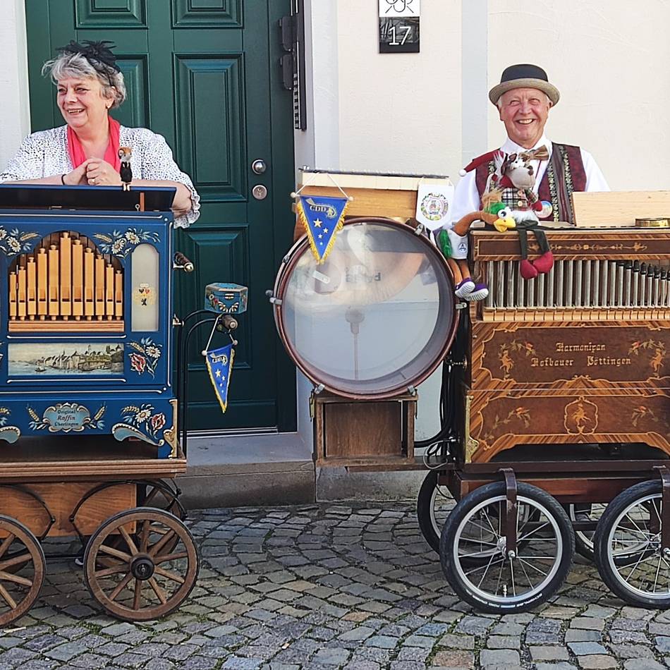Außergewöhnliche Aktionen in der City: Drehorgel-Freunde aus ganz Deutschland treffen sich in Grevenbroich