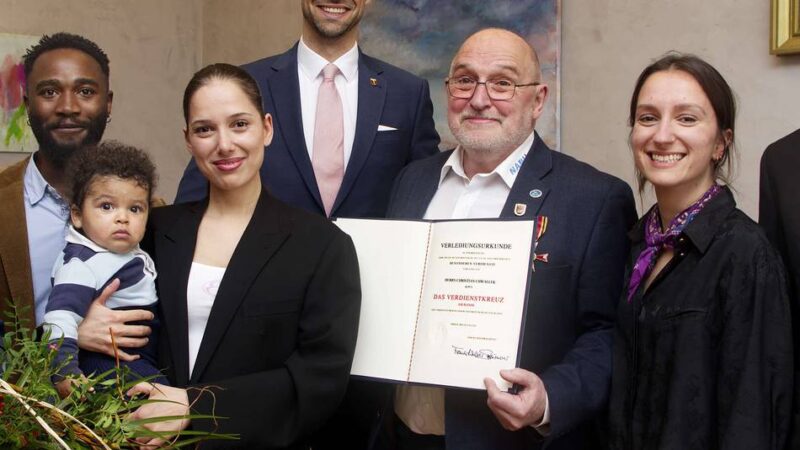 Bundesverdienstkreuz für Christian Chwallek aus Alpen: Ein Brückenbauer und Naturschützer mit Haltung
