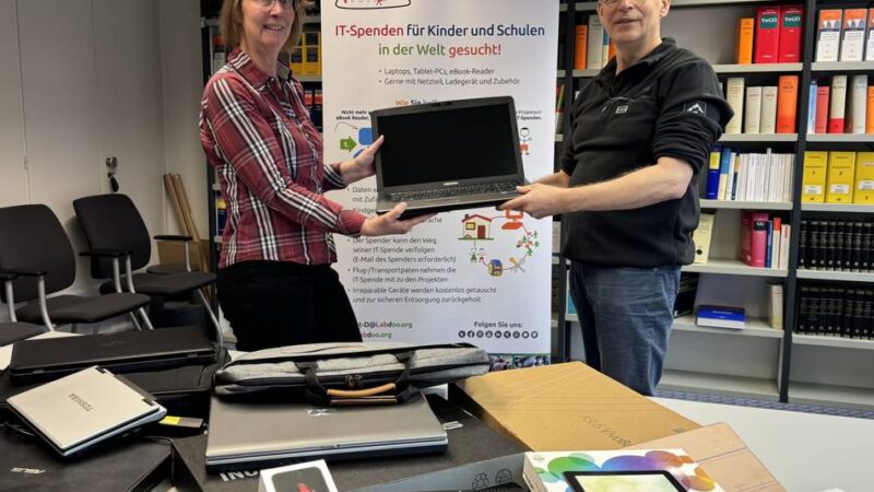 Sammelaktion im Kreis Mettmann: Ungenutzte Laptops und Tablets spenden und Teilhabe ermöglichen