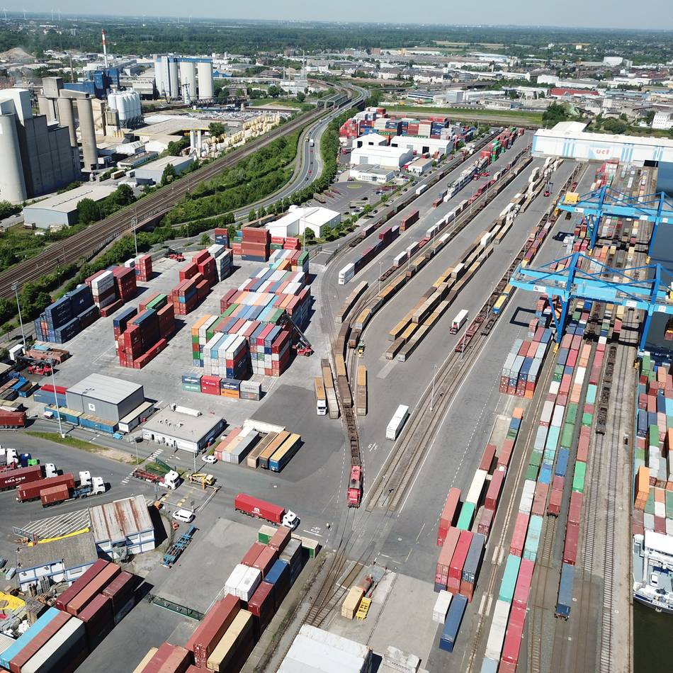 Erlebnisfahrt in Neuss: Neue Hafen-Tour im Doppeldecker-Bus