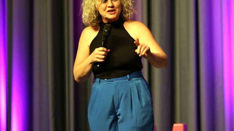 Internationaler Frauentag: Comedienne Christiane Olivier tritt in Xanten auf
