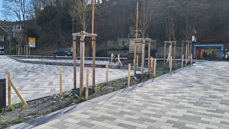 Stadtverwaltung Hückeswagen: Grünflächen am Bahnhofsplatz müssen geschützt werden