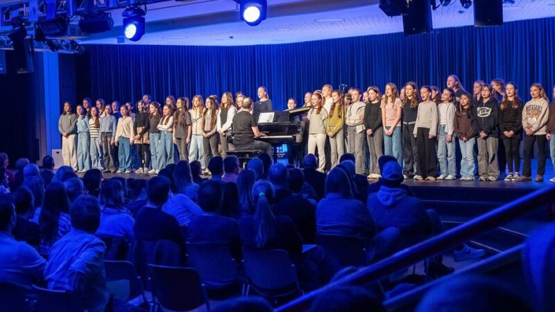 Unterhaltsamer Büchner-Abend in Kaarst-Vorst: Was Schüler Donald Trump zu sagen haben