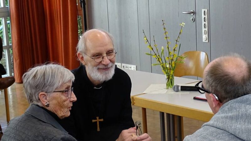 Katholischer Seelsorgeverband Radevormwald/Hückeswagen: Weihbischof Puff betont Chancen des Zusammenfindens