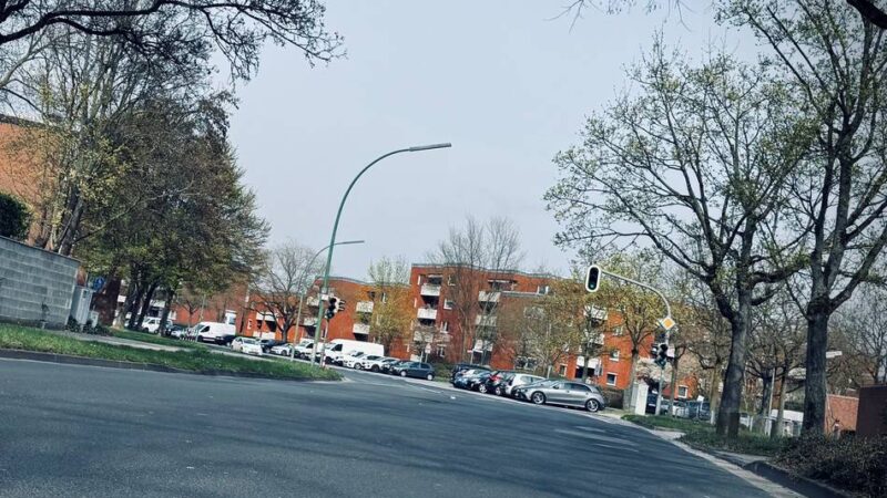 Autorennen und Raserei in Neuss: „Die fahren hier mit 100 durch die 30er-Zone“