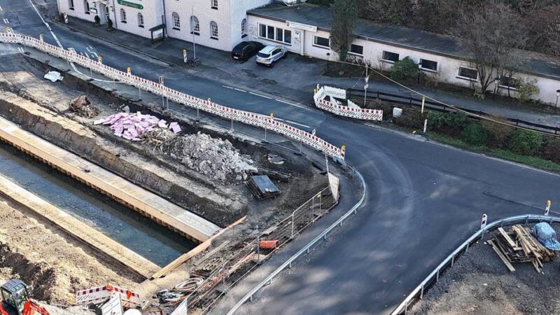 An der Stadtgrenze Remscheid / Wermelskirchen: Ein seltener Anblick auf den Eschbach