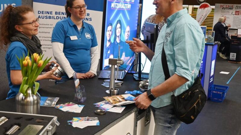 Fachkräftesuche in Radevormwald: Jobbörse zeigt Chancen – und ein Problem