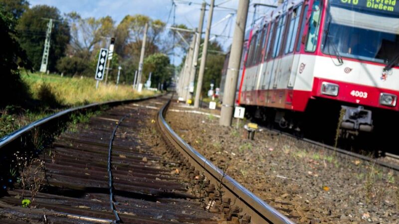 Verkehr in Meerbusch: Auf Strecke der U76 teilweise Busse im Einsatz