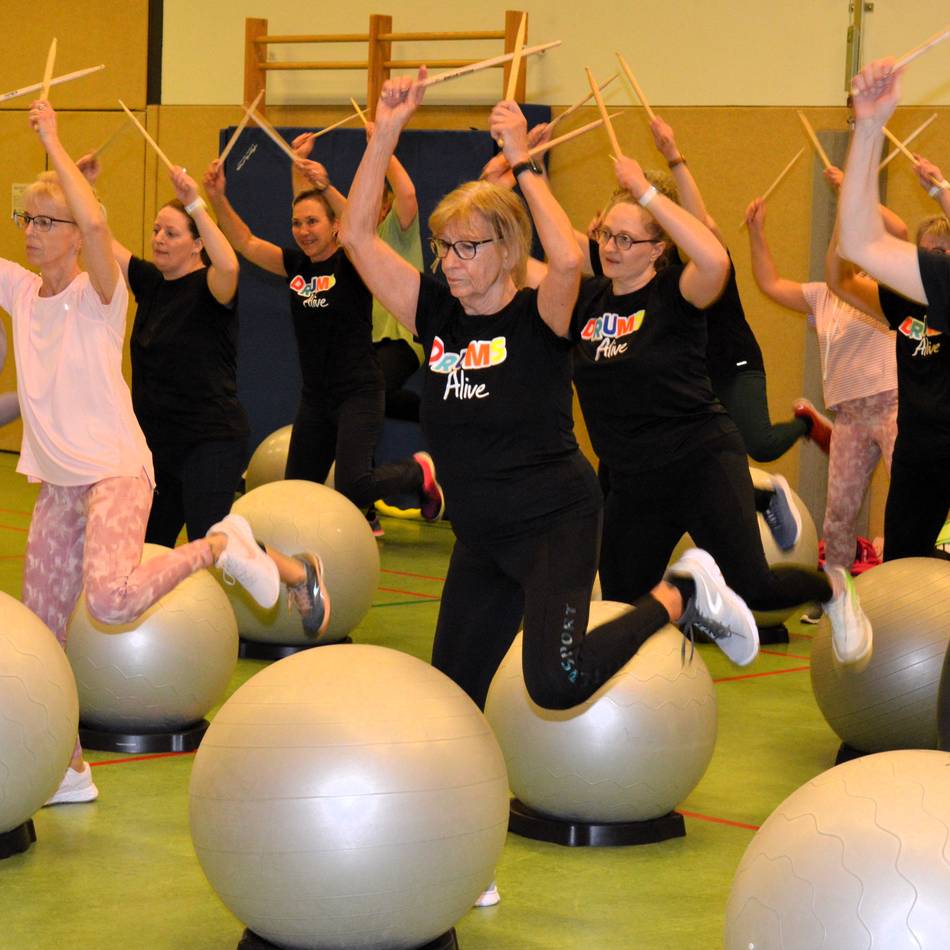 Fitnesskursus beim WTV in Wermelskirchen: „An schlechten Tagen tut es gut, auf den Ball zu schlagen“
