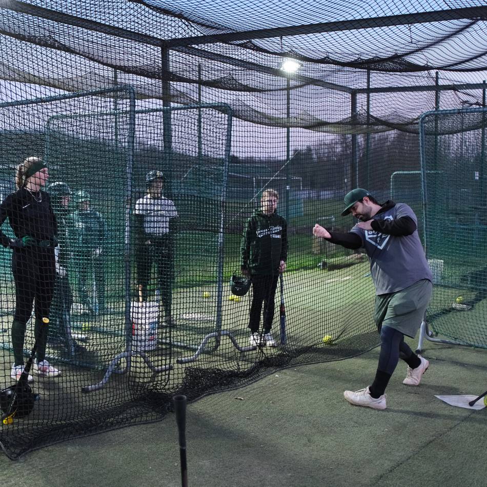 Ratingen in der Bundesliga: Softball ist alles andere als ein weicher Sport