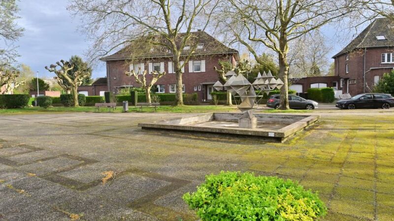 Klima-Umgestaltung in Dormagen: Streit um hohe Kosten für kleinen Platz