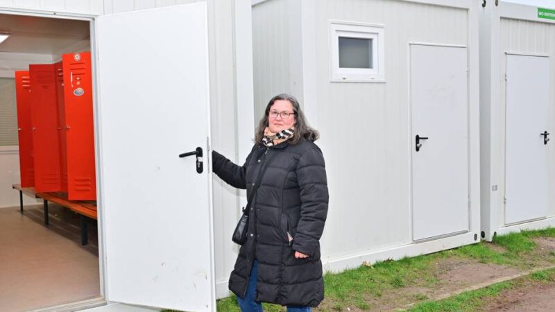 Nach Problemen beim FC Zons: Verwaltung bringt Sportler in „Zeltstadt“ unter